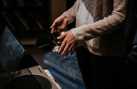 Standify Anime Dragon Ball Z figurinhas e Goku Suporte para fone de ouvido img 3