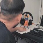 Standify Anime Dragon Ball Z figurines and Goku Headphone Stand 102286418 1707411553.1902