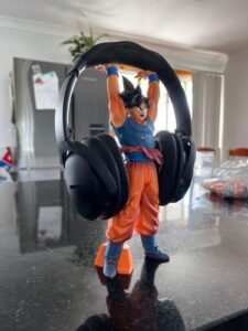 25cm GOKU HEADPHONE STAND photo review