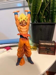 25cm GOKU HEADPHONE STAND photo review