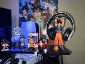 25cm GOKU HEADPHONE STAND photo review