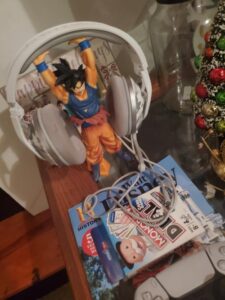 25cm GOKU HEADPHONE STAND photo review