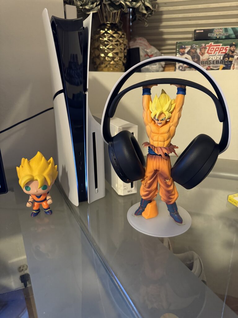 25cm GOKU HEADPHONE STAND photo review