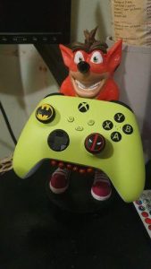 Crash Bandicoot Controller Stand photo review