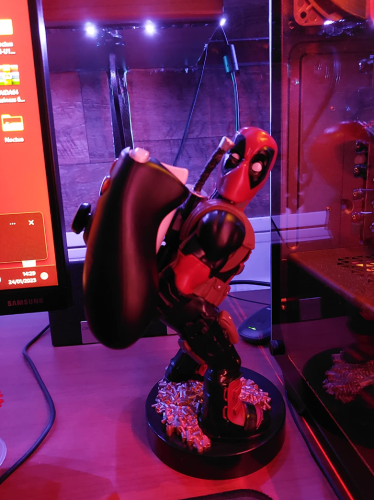 Deadpool Controller Stand photo review