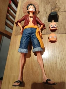 One Piece 28cm Luffy Akciófigura - Arcváltó fotó értékelés