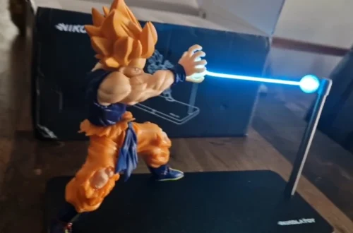 DBZ Magnetic Goku Kamehameha Desk Lamp with Inbuilt Battery photo review