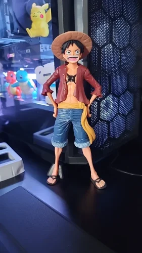 One Piece 28cm Luffy Akciófigura - Arcváltó fotó értékelés
